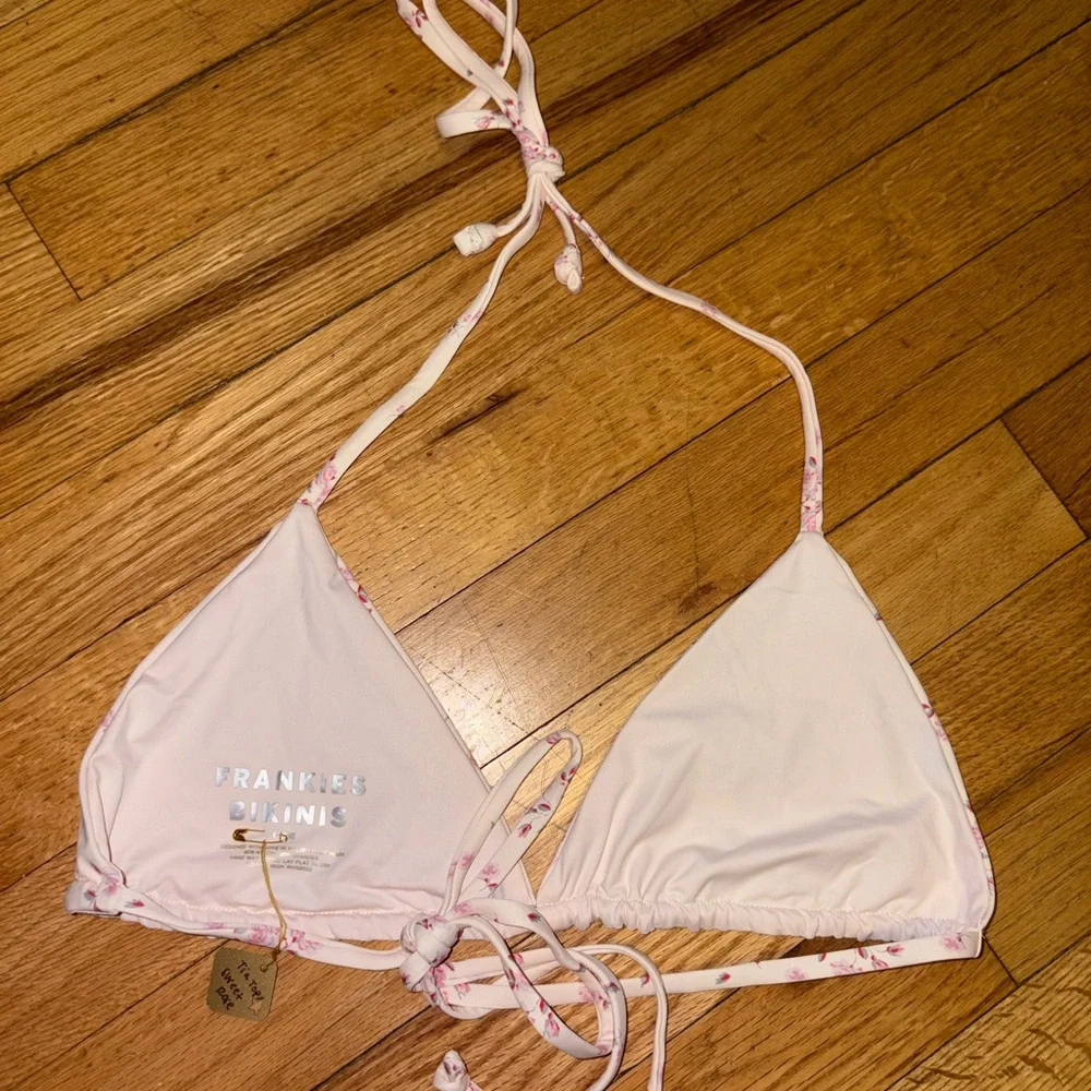 Frankie’s Bikinis Tia Top Sweet Rose Print